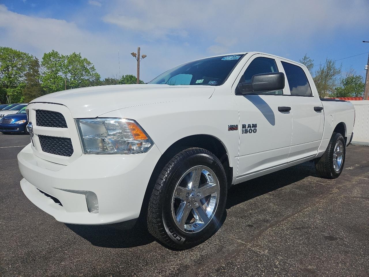 RAM 1500 Tradesman Crew Cab SWB 4WD 2014