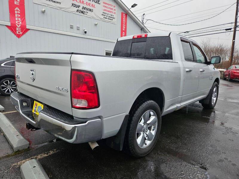 RAM 1500 SLT Quad Cab 4WD 2014
