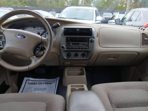 Ford Explorer Sport Trac XLS 2WD 2003