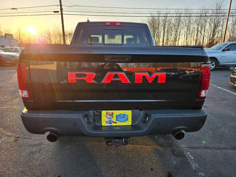 RAM 1500 Rebel Crew Cab SWB 4WD 2017