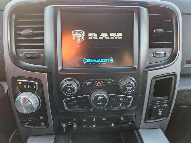 RAM 1500 Rebel Crew Cab SWB 4WD 2017