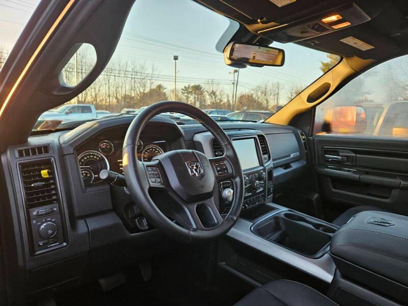 RAM 1500 Rebel Crew Cab SWB 4WD 2017