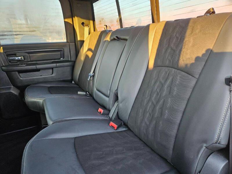 RAM 1500 Rebel Crew Cab SWB 4WD 2017