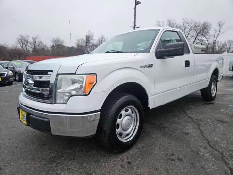 Ford F-150 XLT 8-ft. Bed 2WD 2013