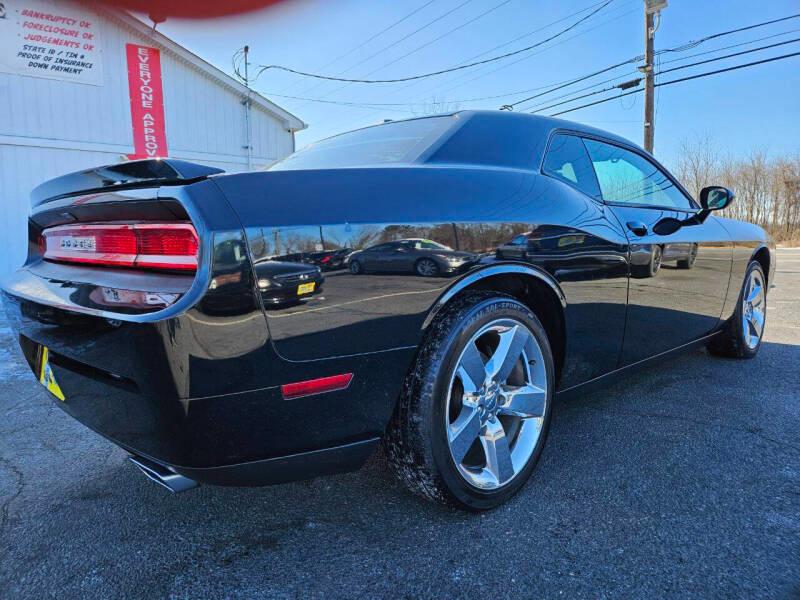 Dodge Challenger SXT 2013
