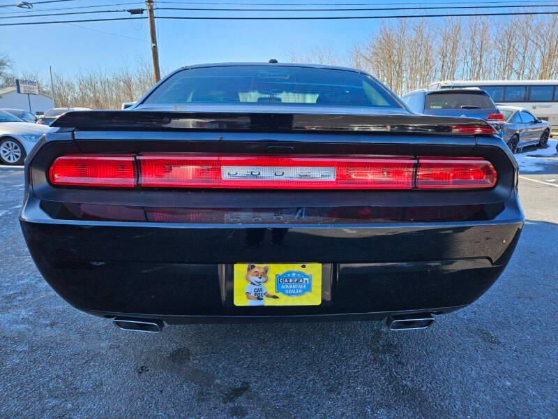 Dodge Challenger SXT 2013