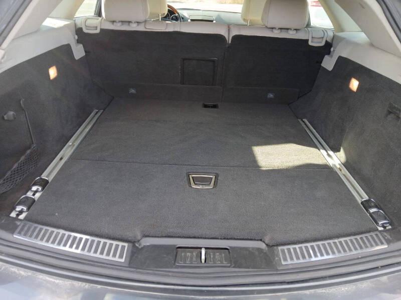 Cadillac CTS Sport Wagon 3.0L Luxury AWD 2011