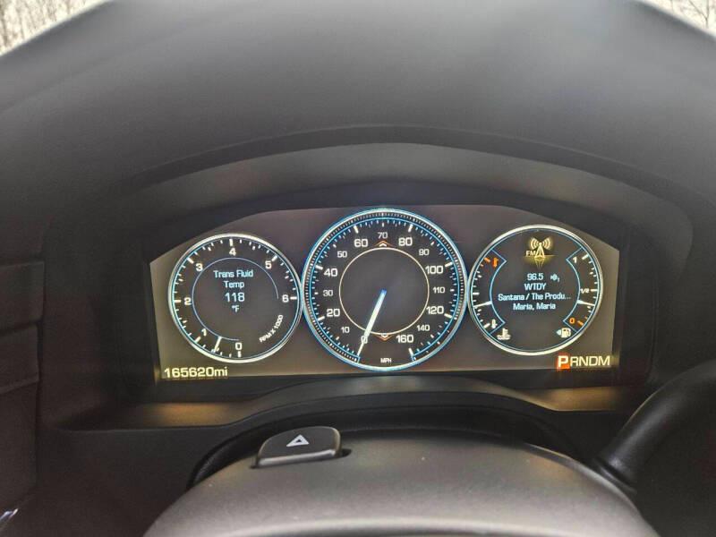 Cadillac Escalade Luxury 4WD 2015