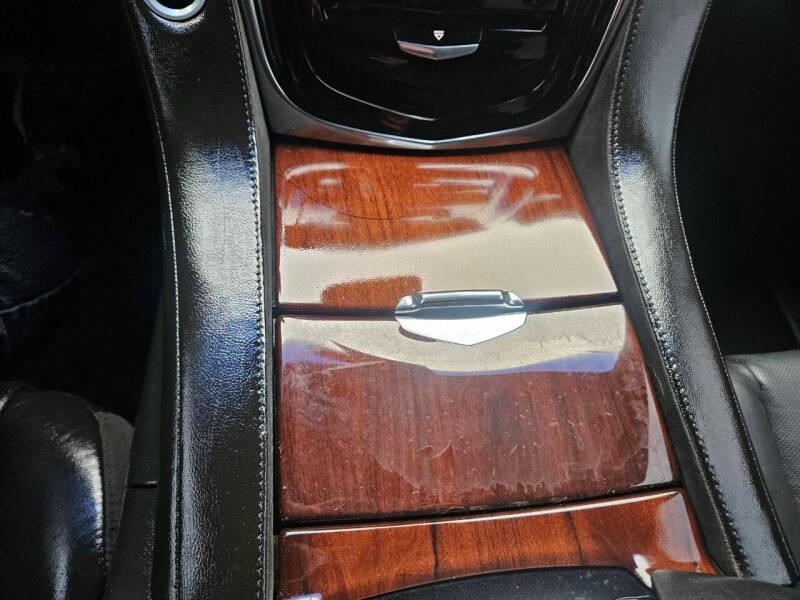 Cadillac Escalade Luxury 4WD 2015