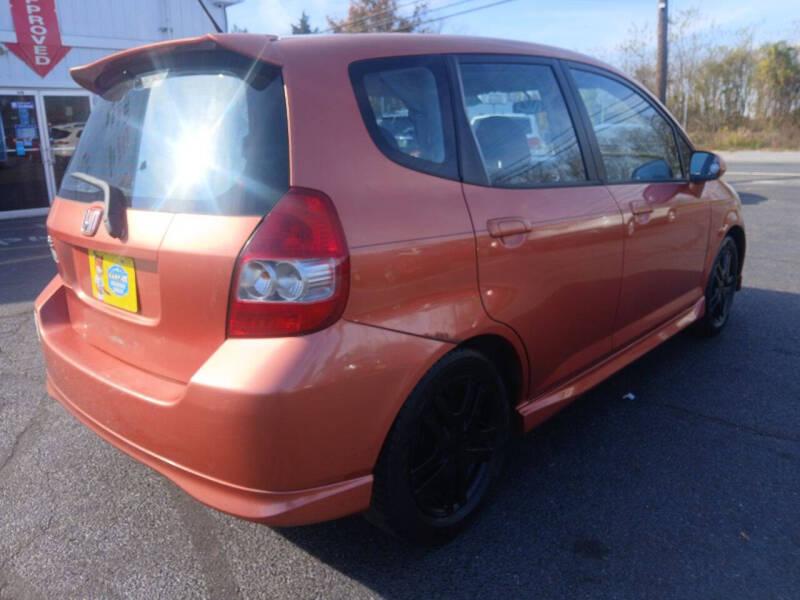 Honda Fit Sport 5-Speed MT 2008