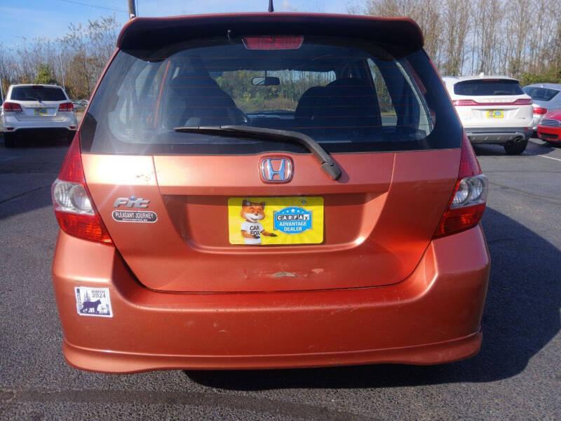 Honda Fit Sport 5-Speed MT 2008