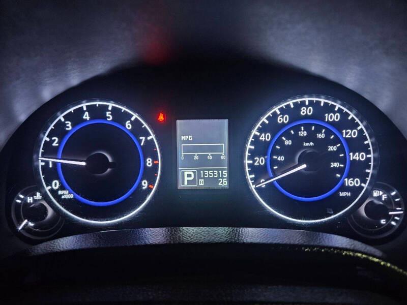 Infiniti G Convertible Base 2011