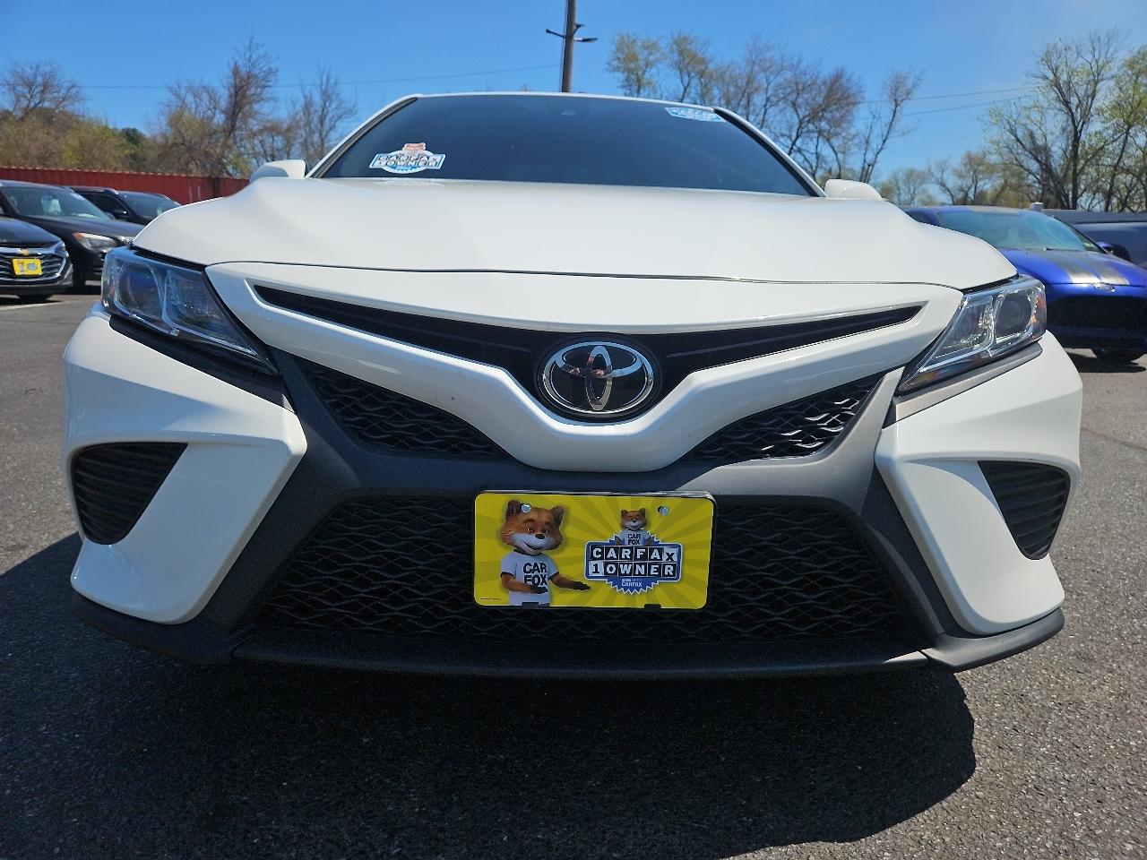 Toyota Camry 4dr Sdn I4 Auto LE (Natl) 2019