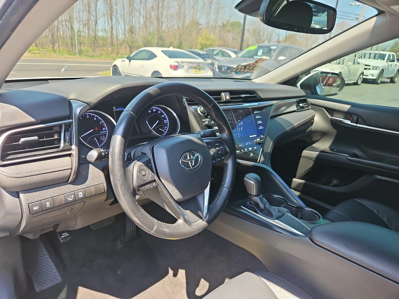 Toyota Camry 4dr Sdn I4 Auto LE (Natl) 2019