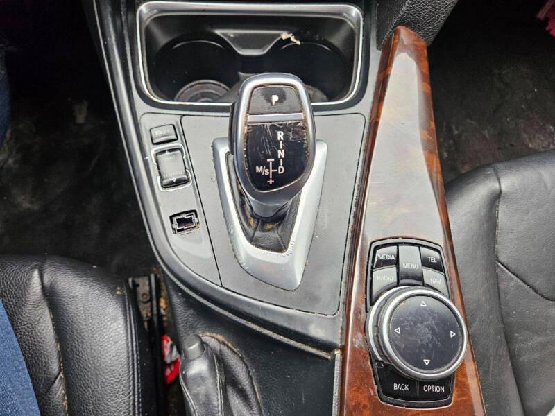 BMW 3-Series Gran Turismo 328i xDrive 2014