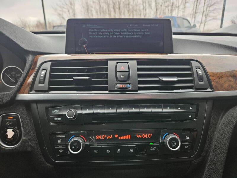 BMW 3-Series Gran Turismo 328i xDrive 2014