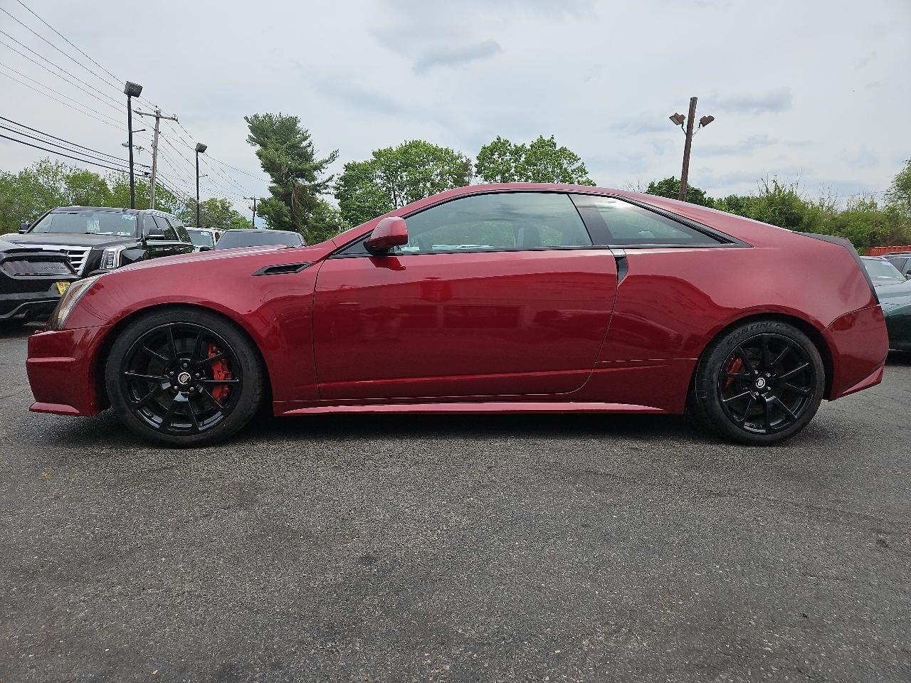Cadillac CTS V Coupe 2011