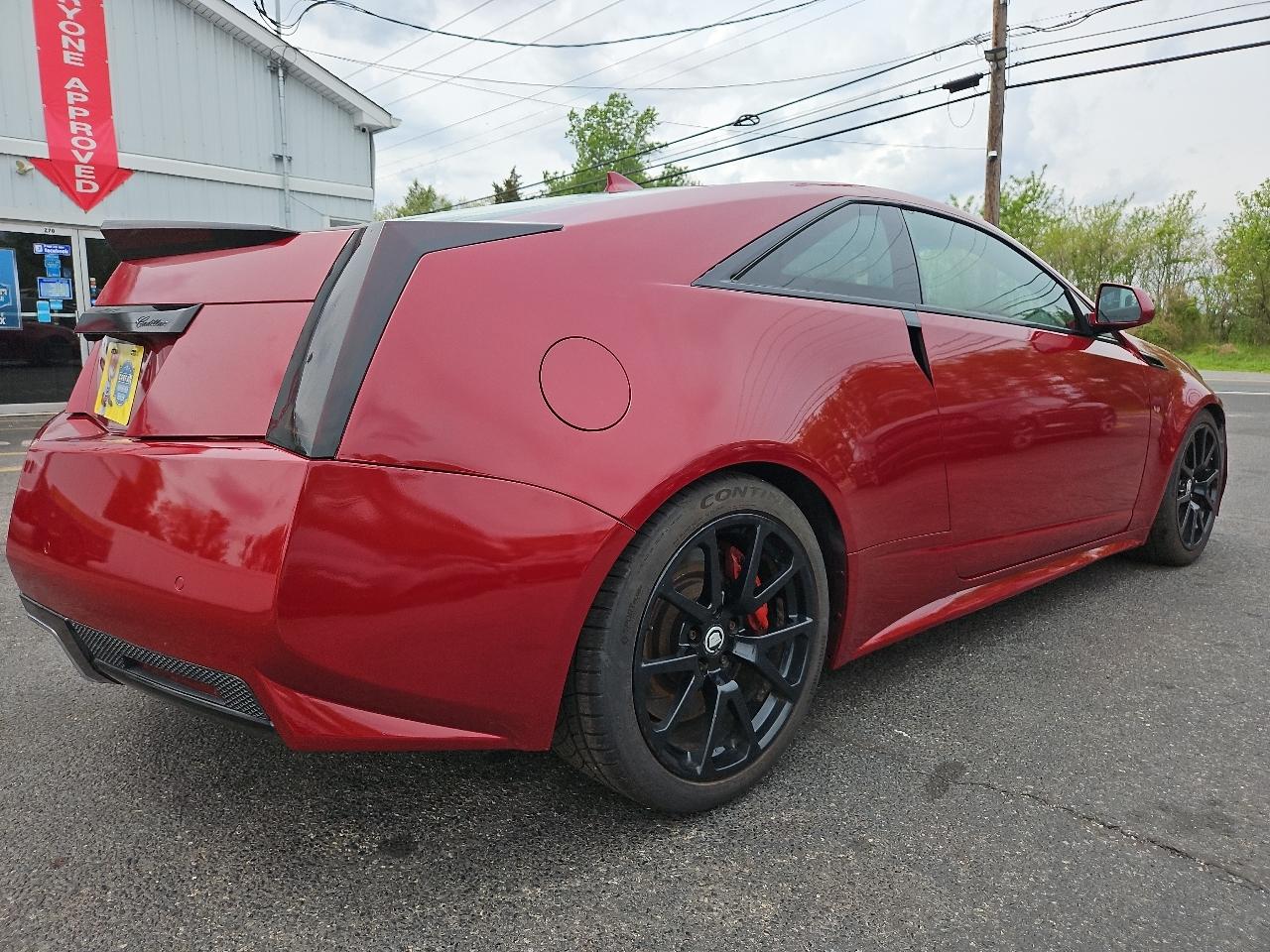 Cadillac CTS V Coupe 2011
