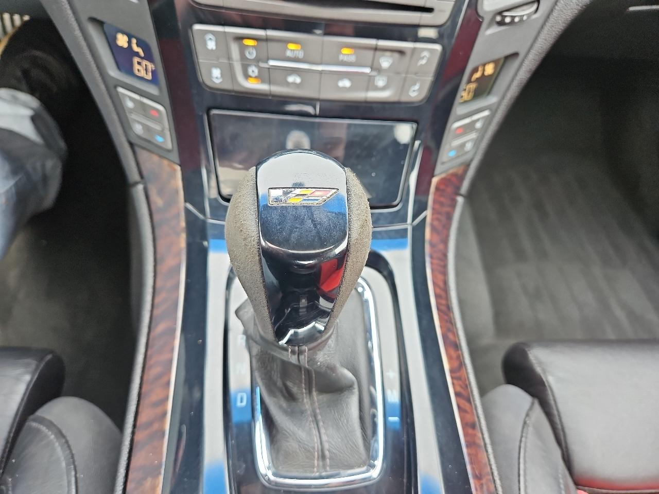 Cadillac CTS V Coupe 2011
