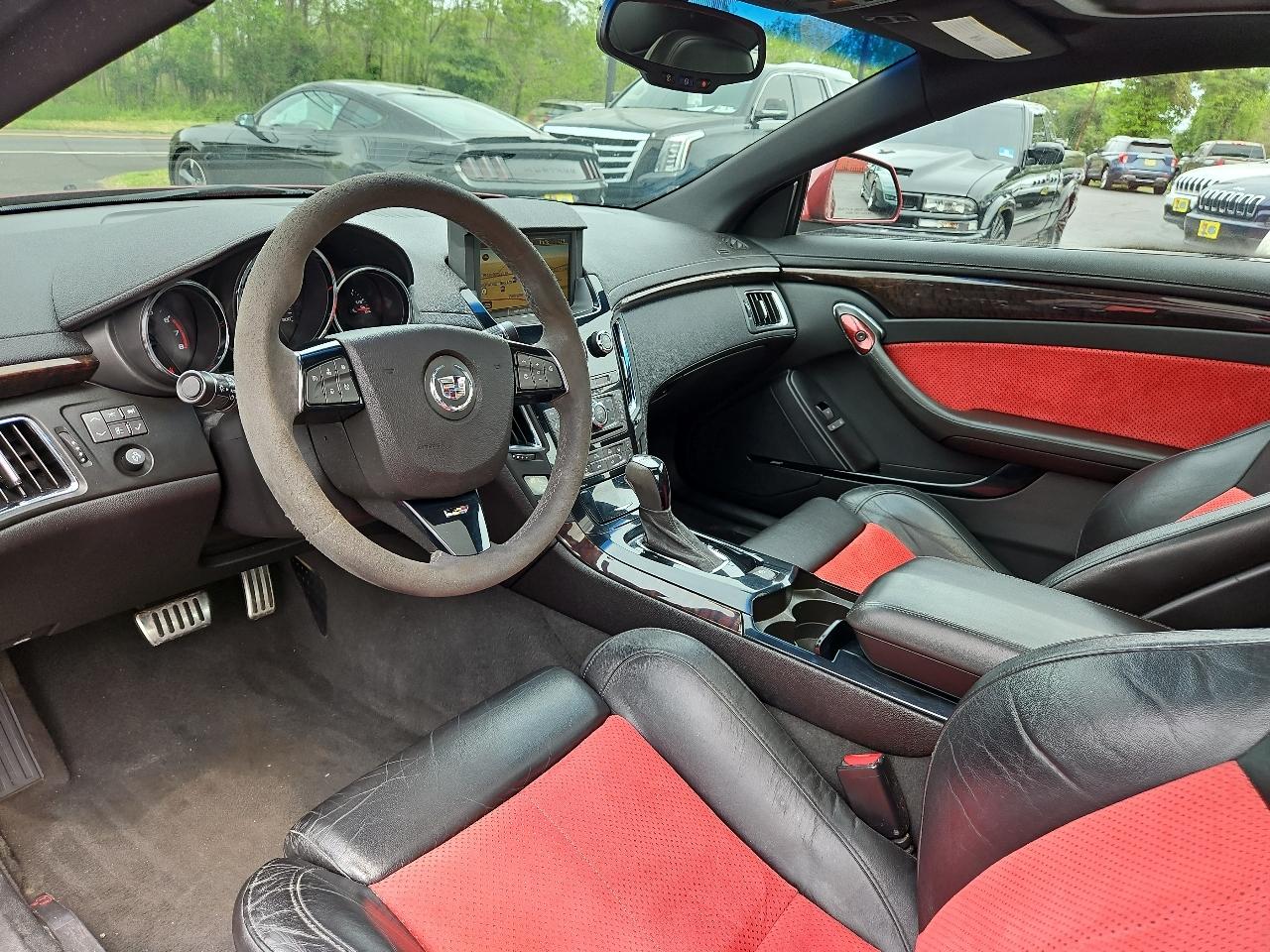 Cadillac CTS V Coupe 2011