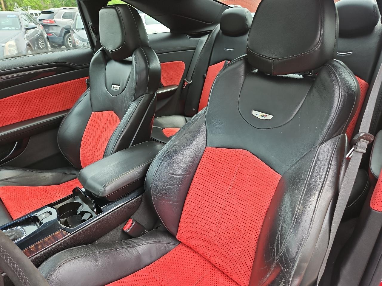 Cadillac CTS V Coupe 2011