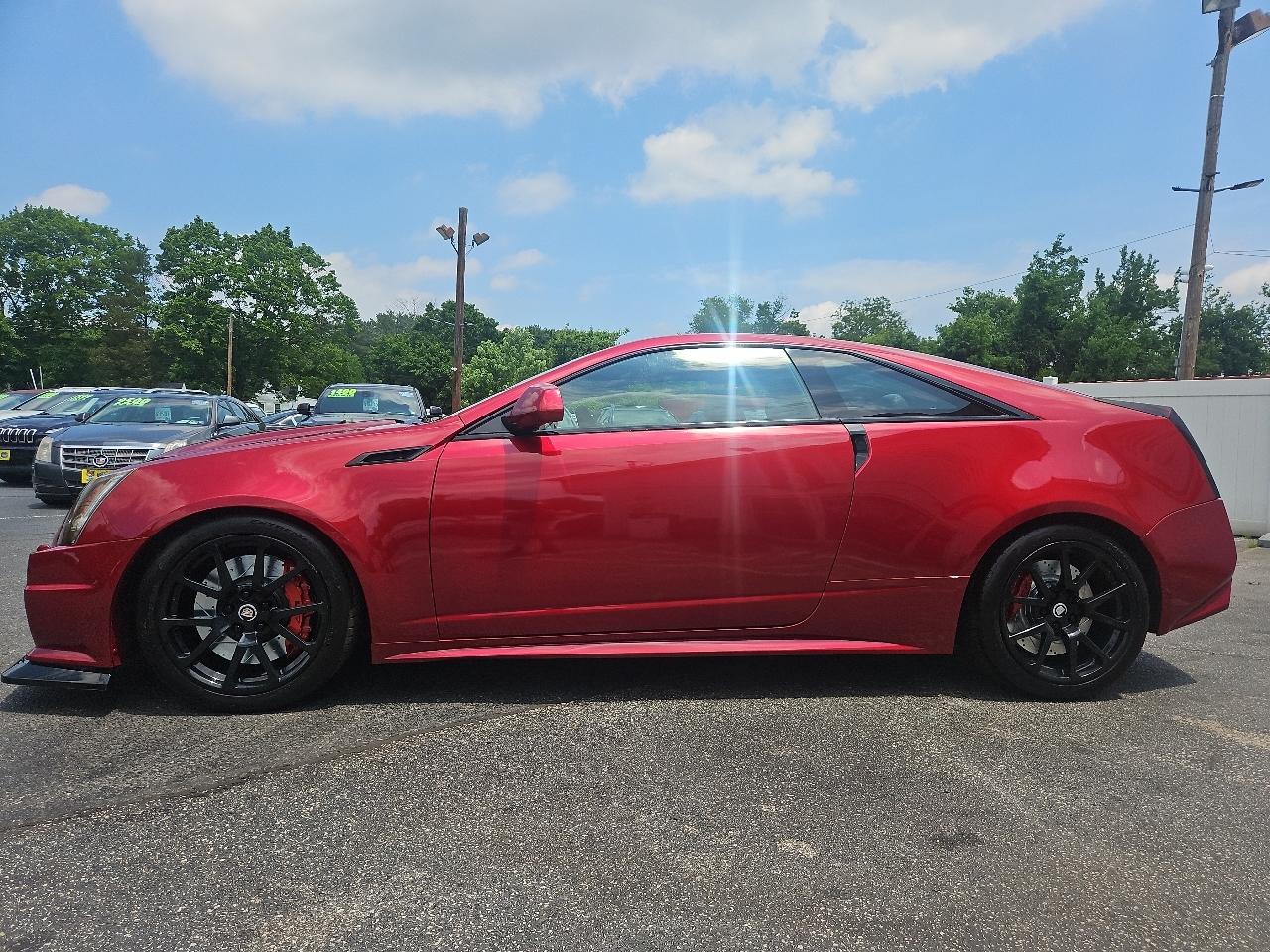 Cadillac CTS V Coupe 2011