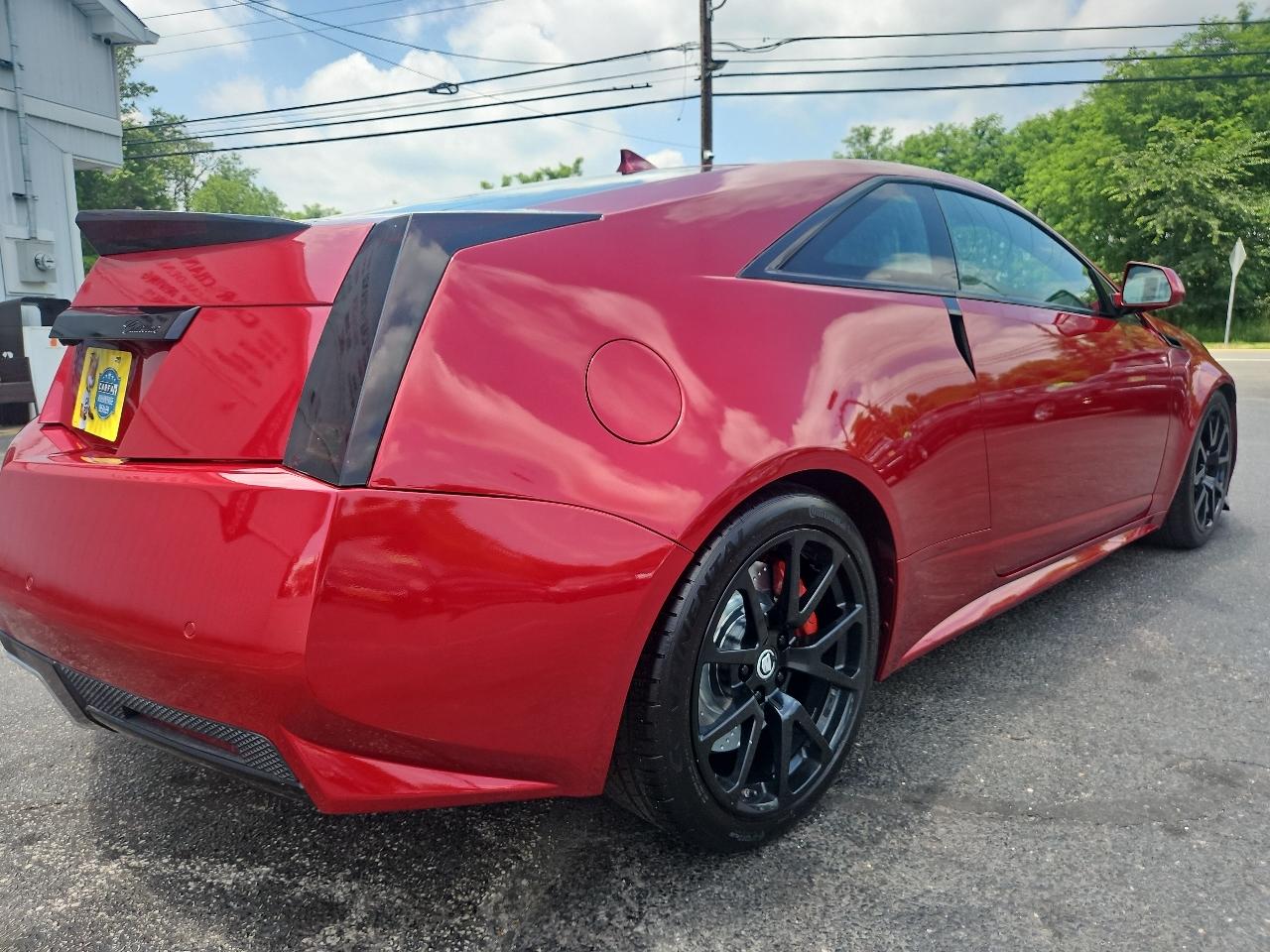 Cadillac CTS V Coupe 2011