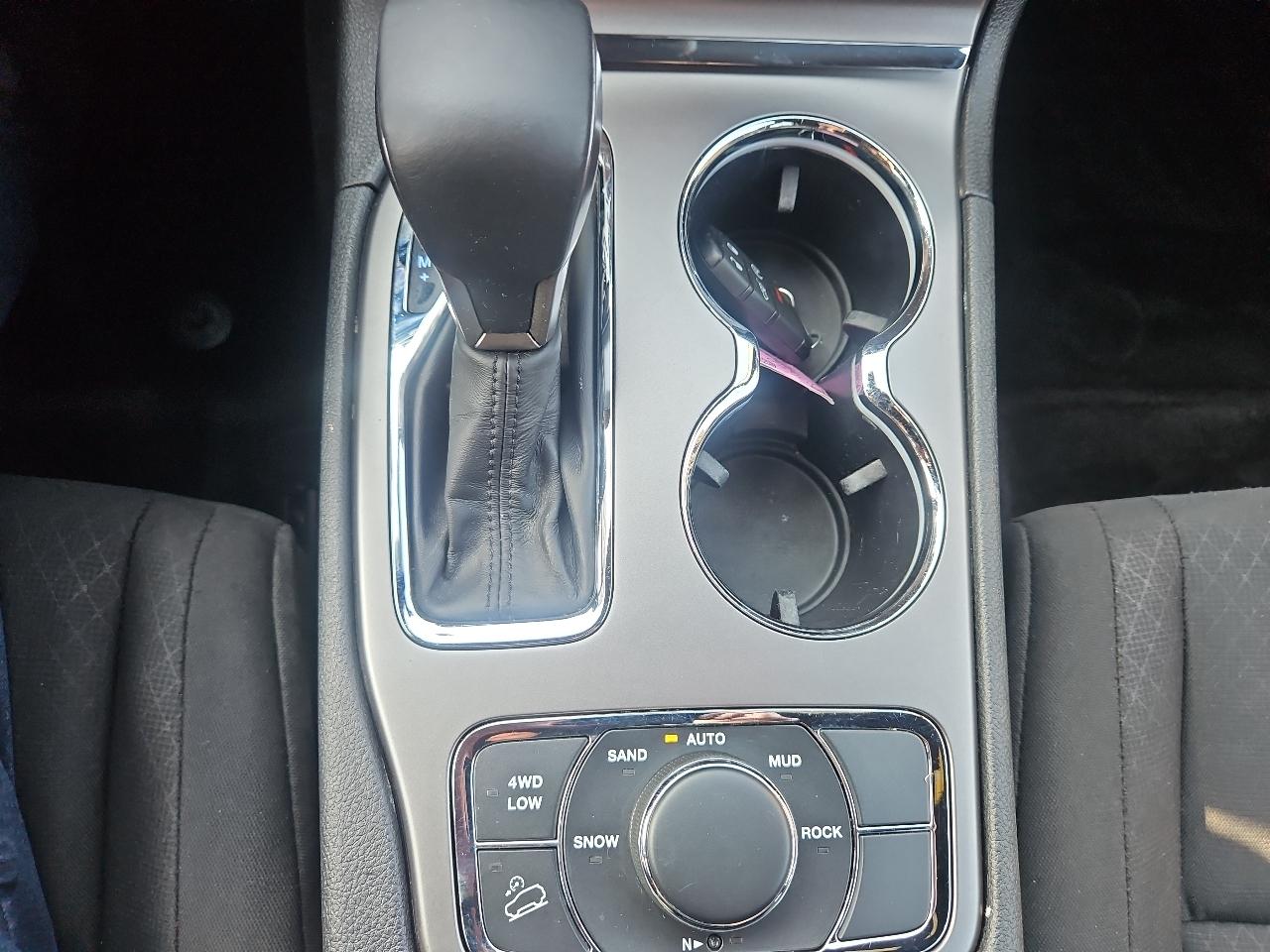 Jeep Grand Cherokee Laredo 4WD 2019