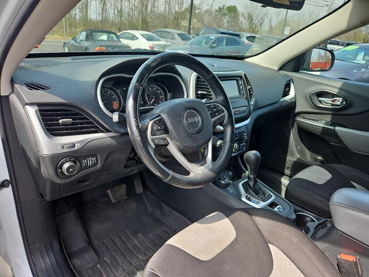 Jeep Cherokee Latitude 4WD 2014