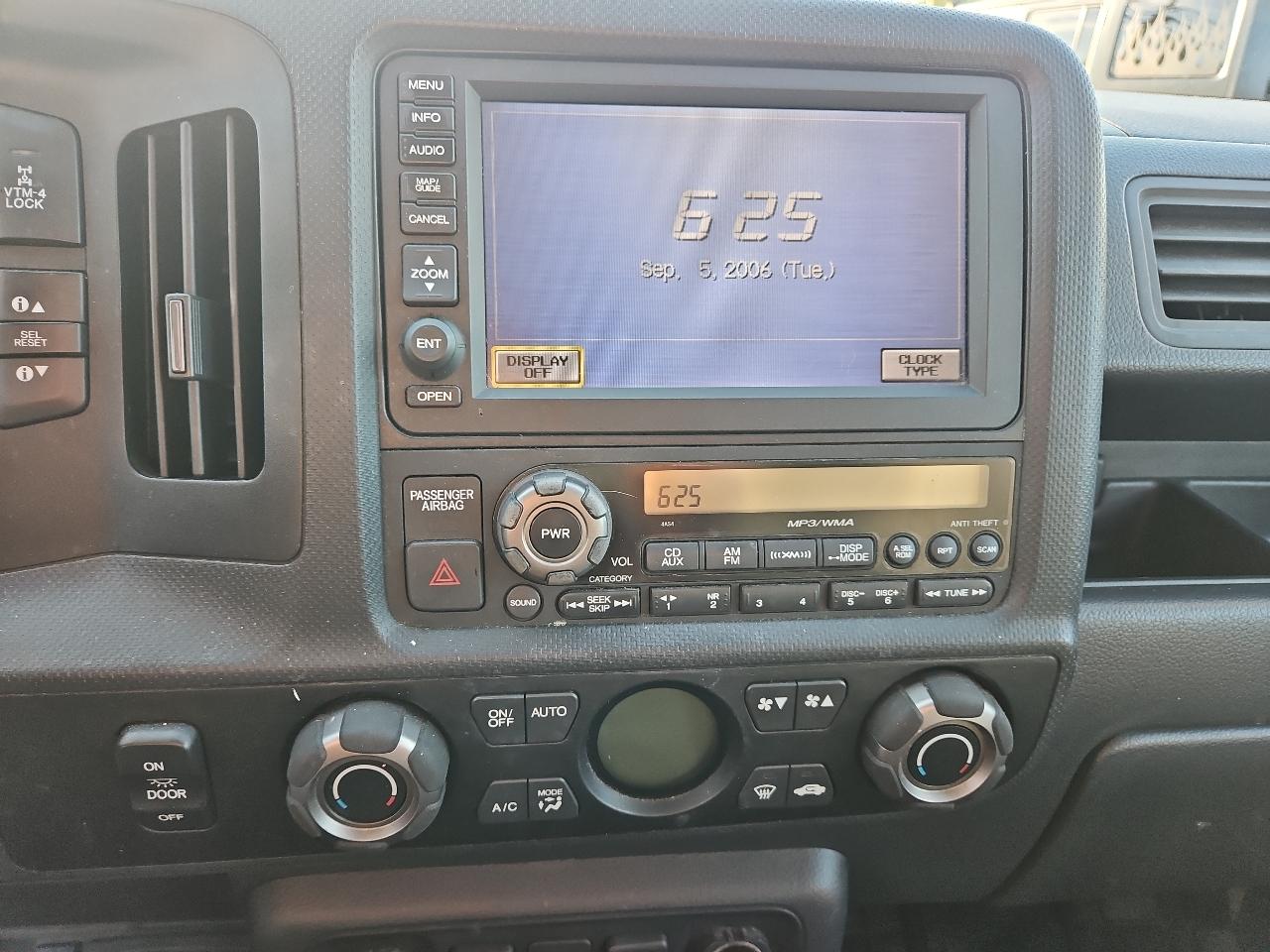 Honda Ridgeline RTL w/ Leather 2013