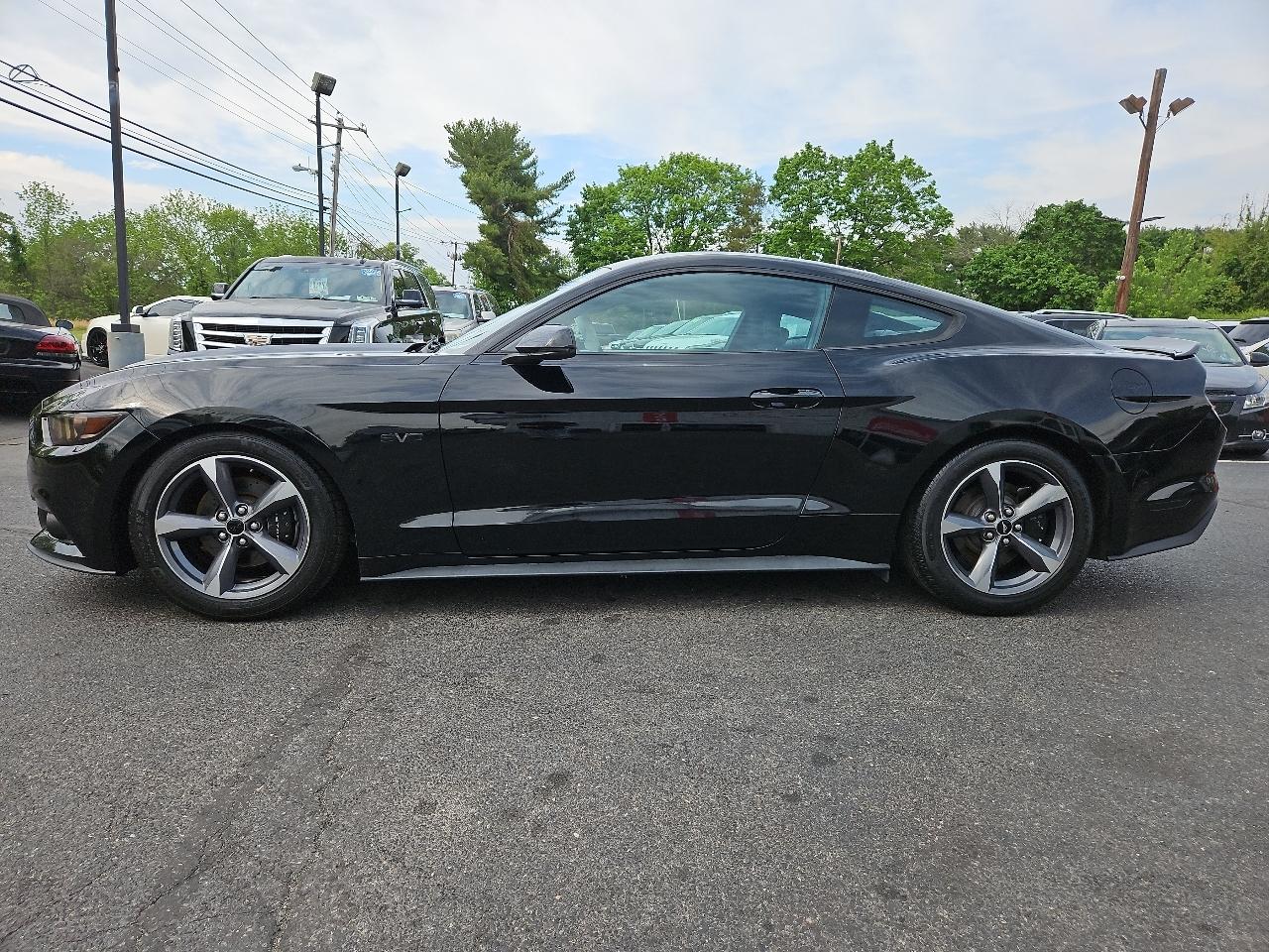 Ford Mustang EcoBoost Coupe 2015