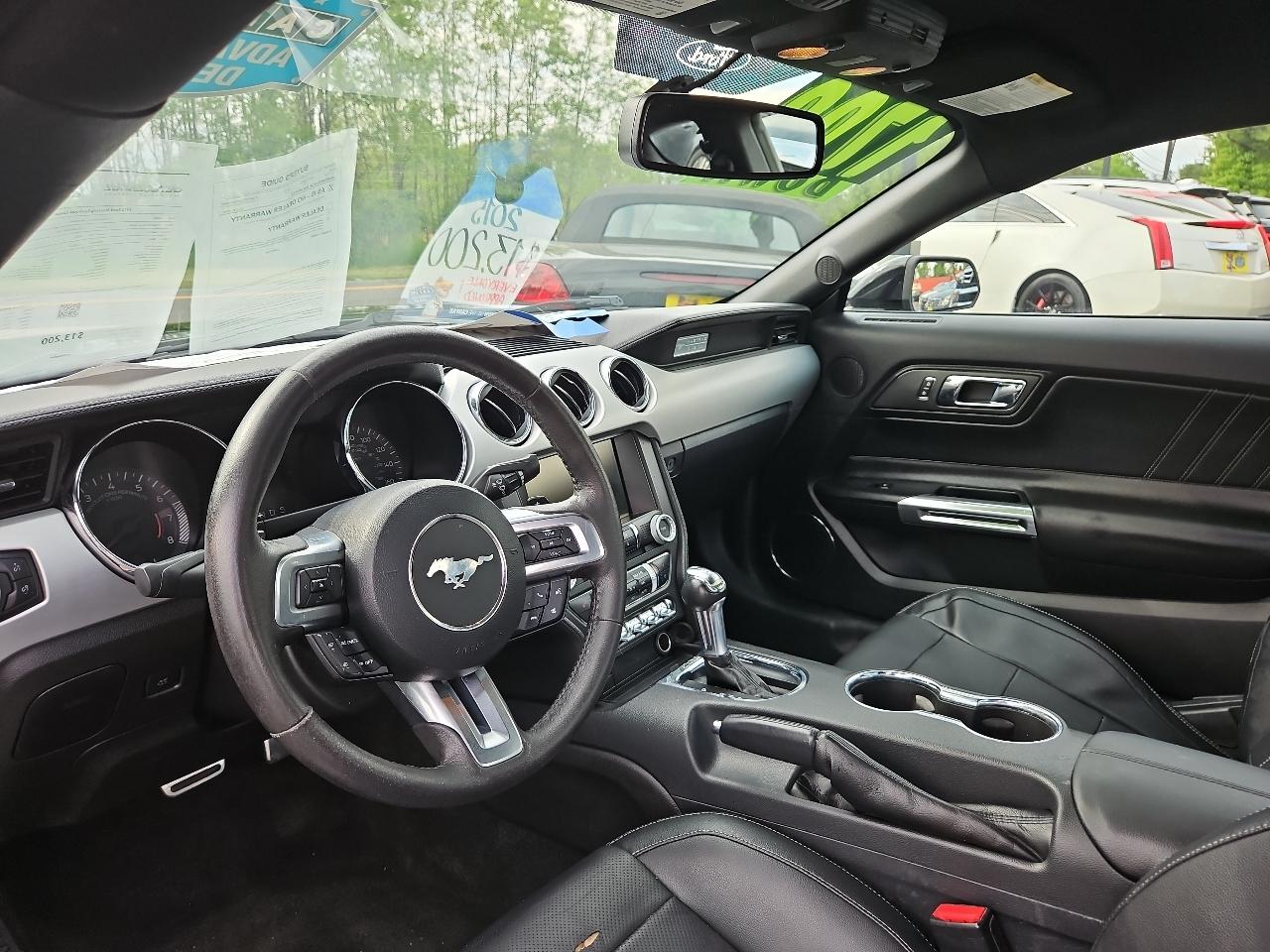 Ford Mustang EcoBoost Coupe 2015