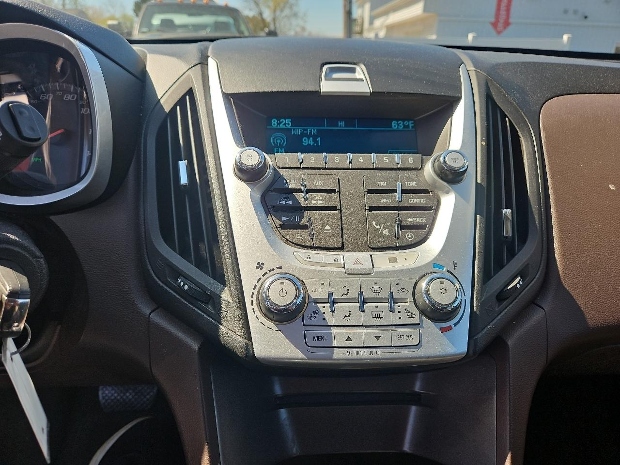 Chevrolet Equinox 2LT AWD 2011