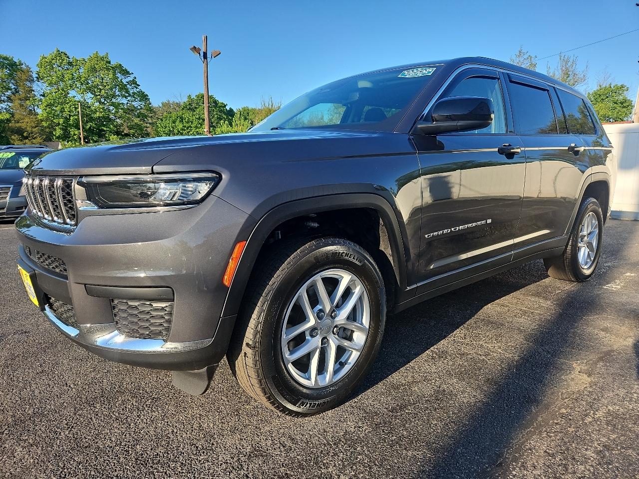 Jeep Grand Cherokee L Laredo 4WD 2022