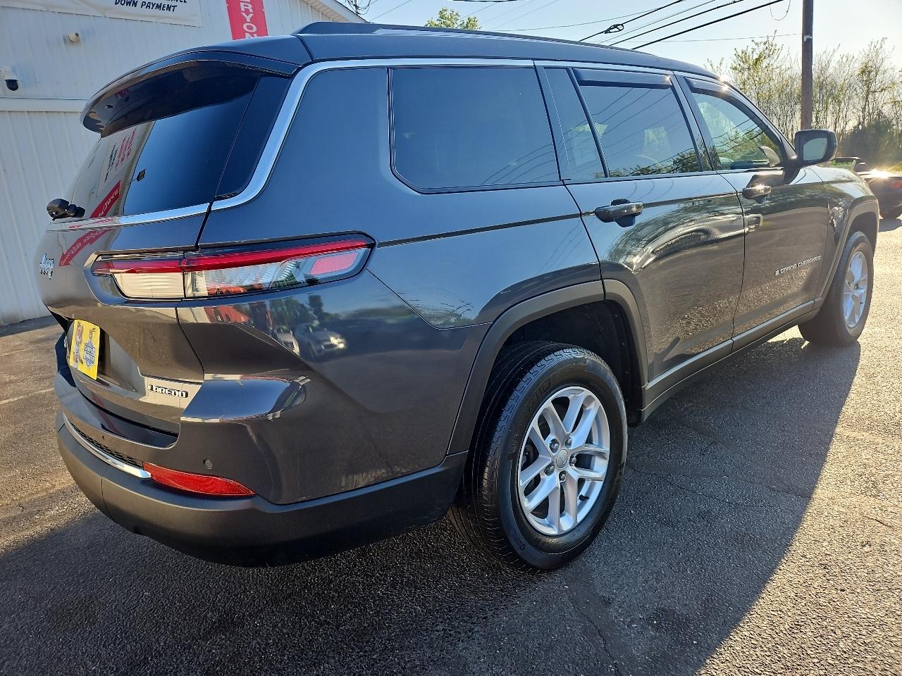 Jeep Grand Cherokee L Laredo 4WD 2022