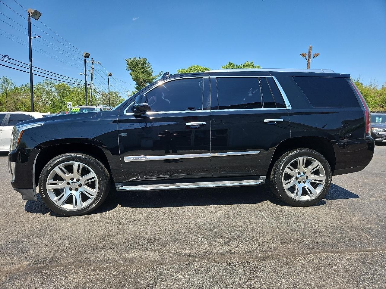 Cadillac Escalade Luxury 4WD 2016