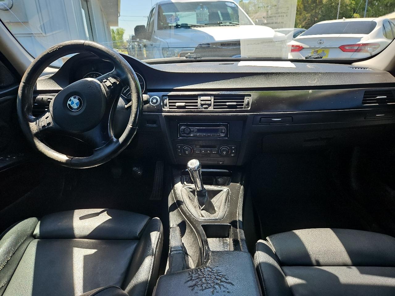 BMW 3-Series 330i Sedan 2006