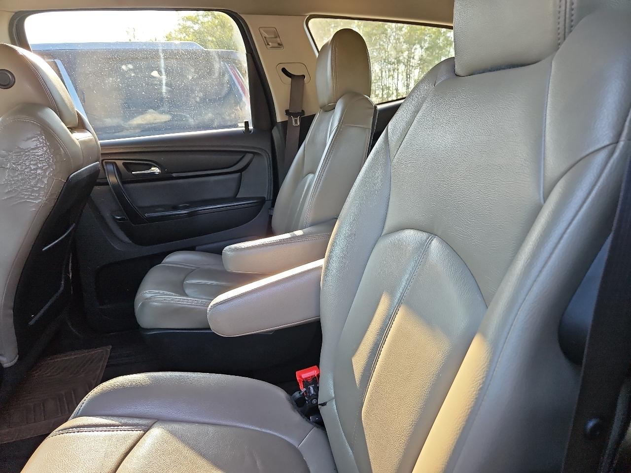 Chevrolet Traverse 1LT FWD 2015