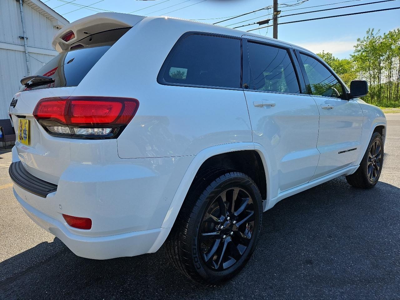 Jeep Grand Cherokee Laredo 4WD 2020