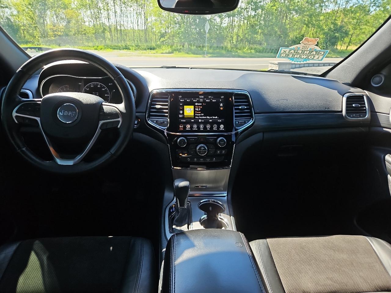 Jeep Grand Cherokee Laredo 4WD 2020