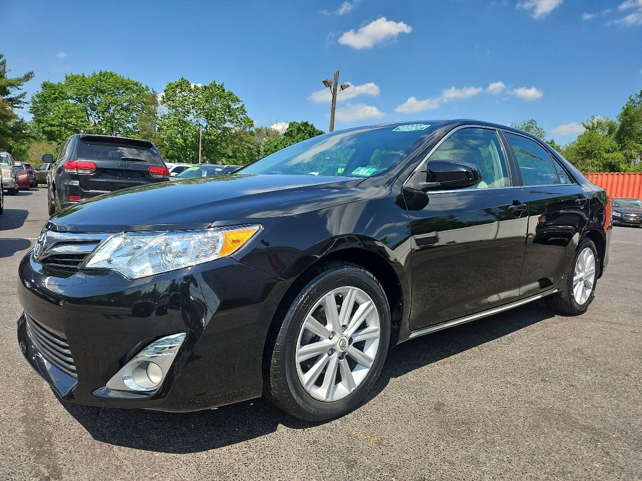 Toyota Camry 4dr Sdn XLE Auto 2012