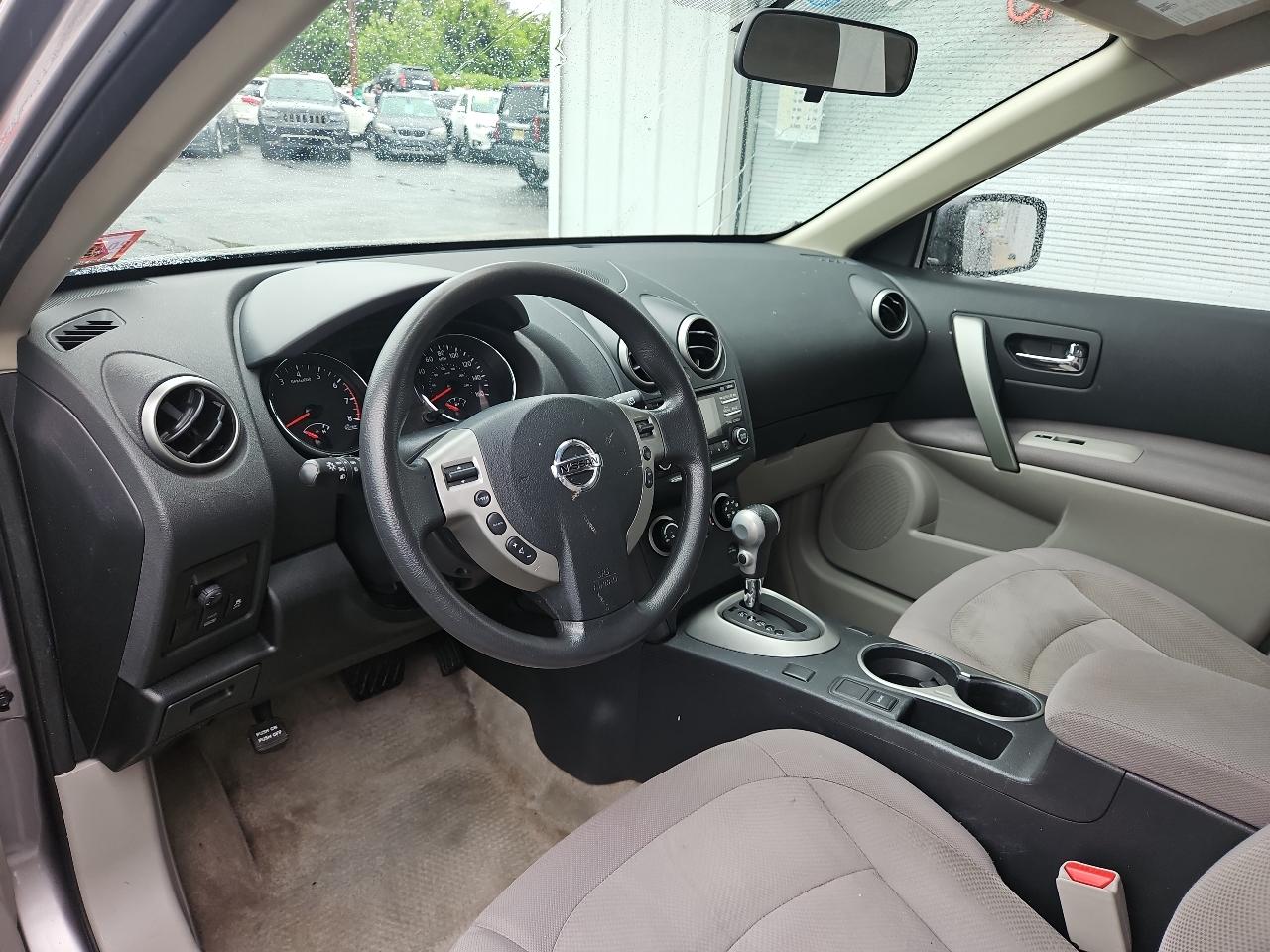 Nissan Rogue S AWD 2012