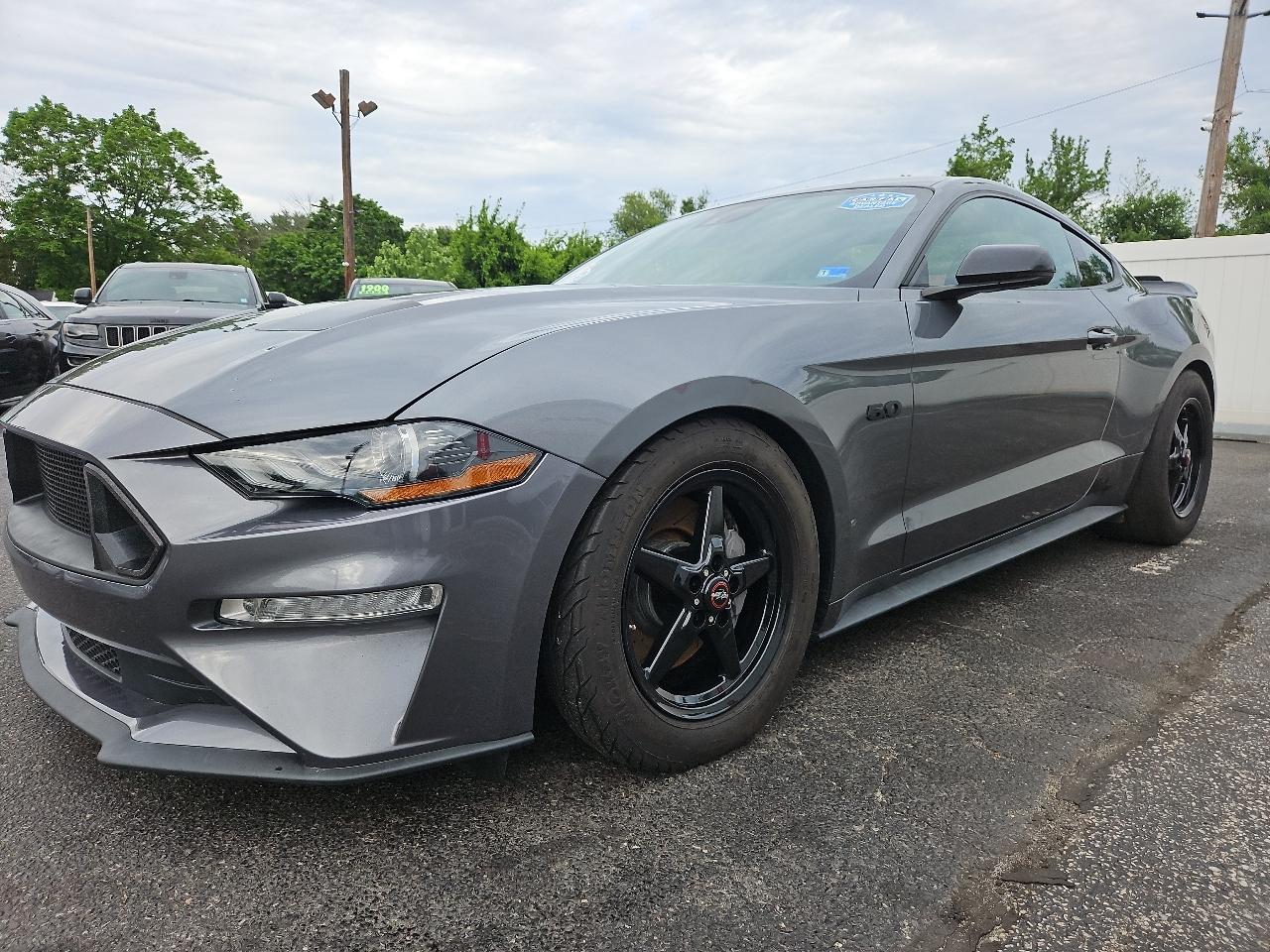 Ford Mustang GT Premium Coupe 2021