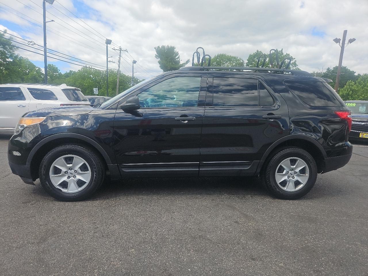 Ford Explorer Base 4WD 2013
