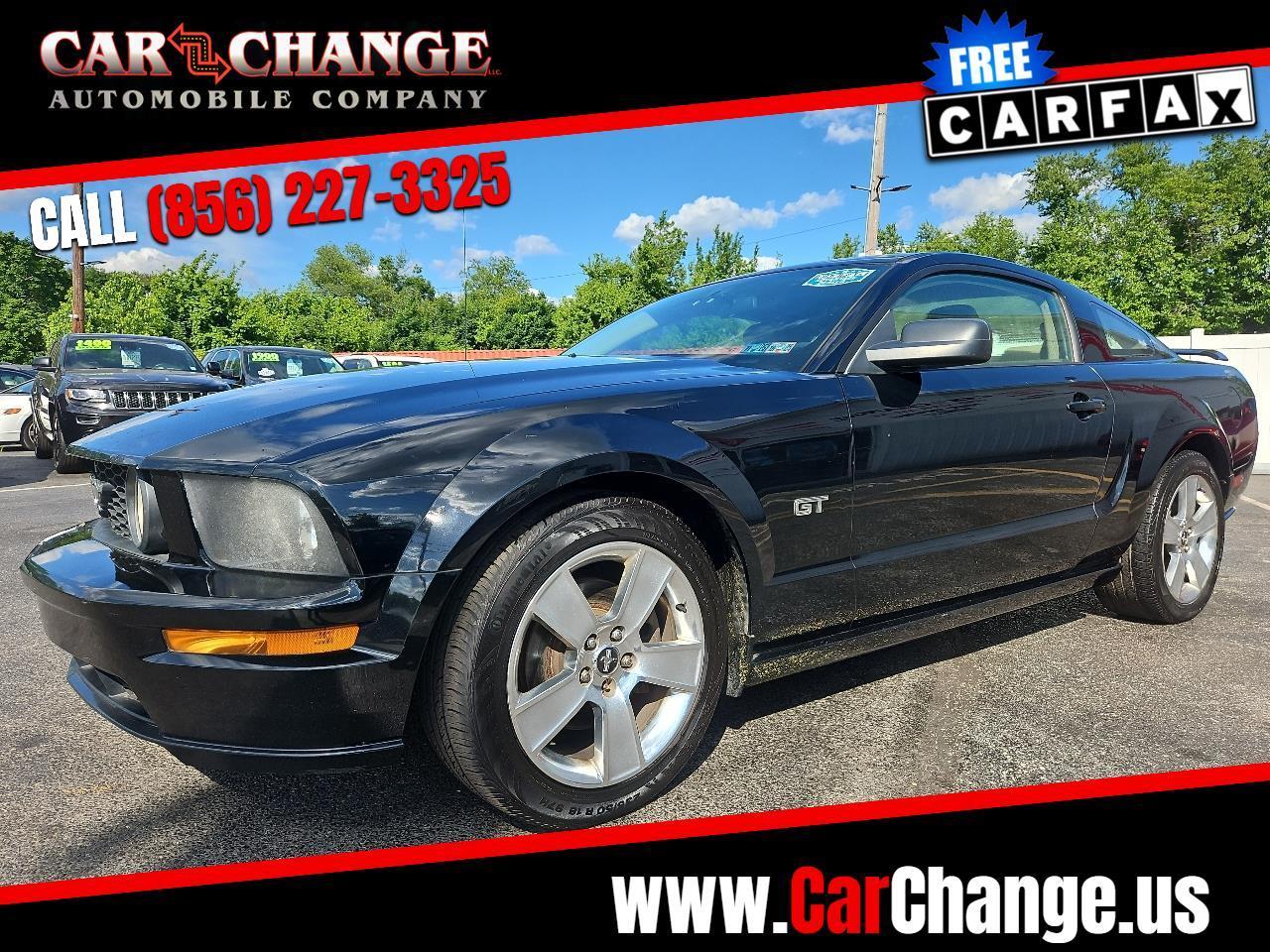 Ford Mustang GT Deluxe Coupe 2006