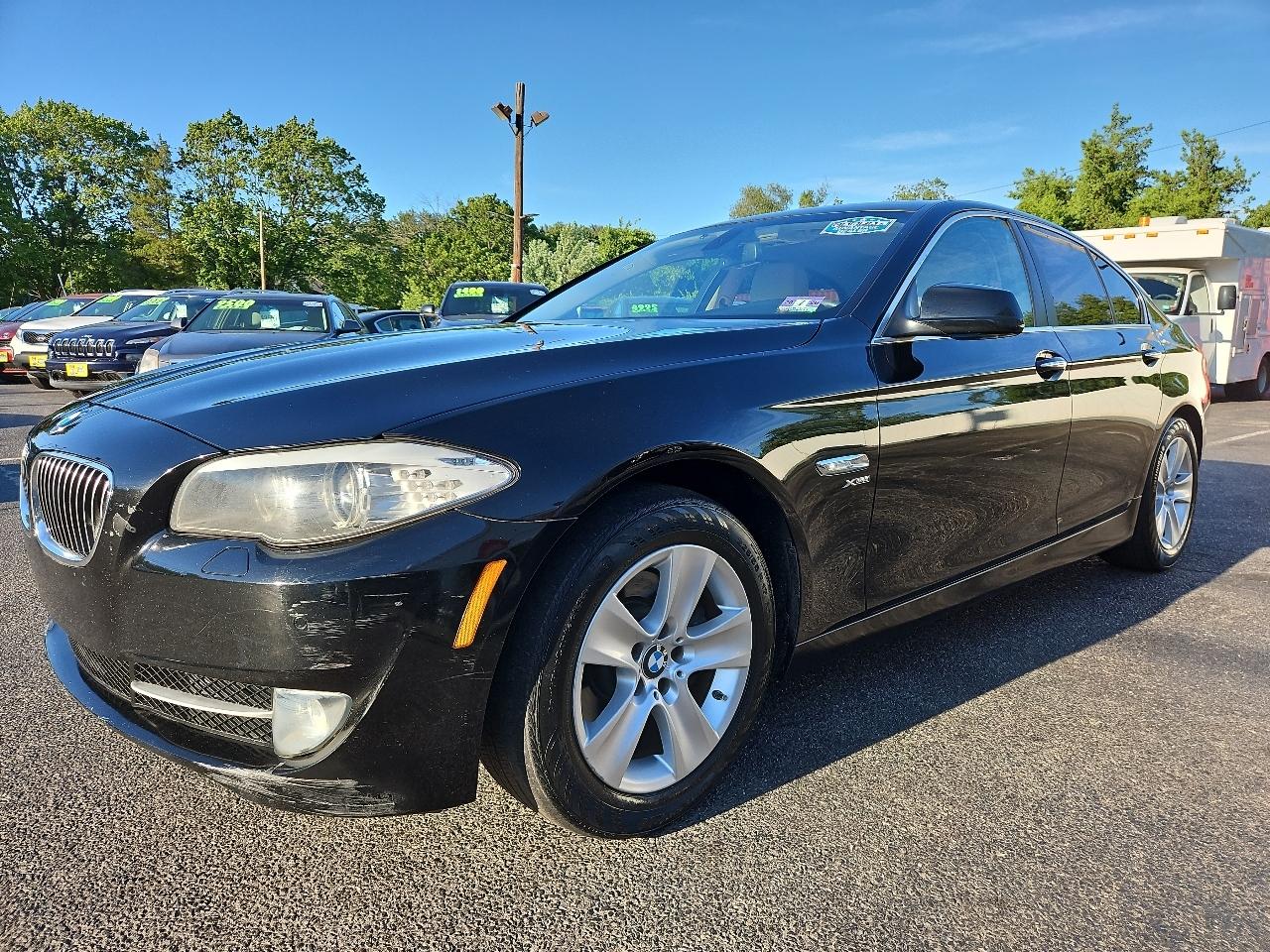 BMW 5-Series 528i xDrive 2012