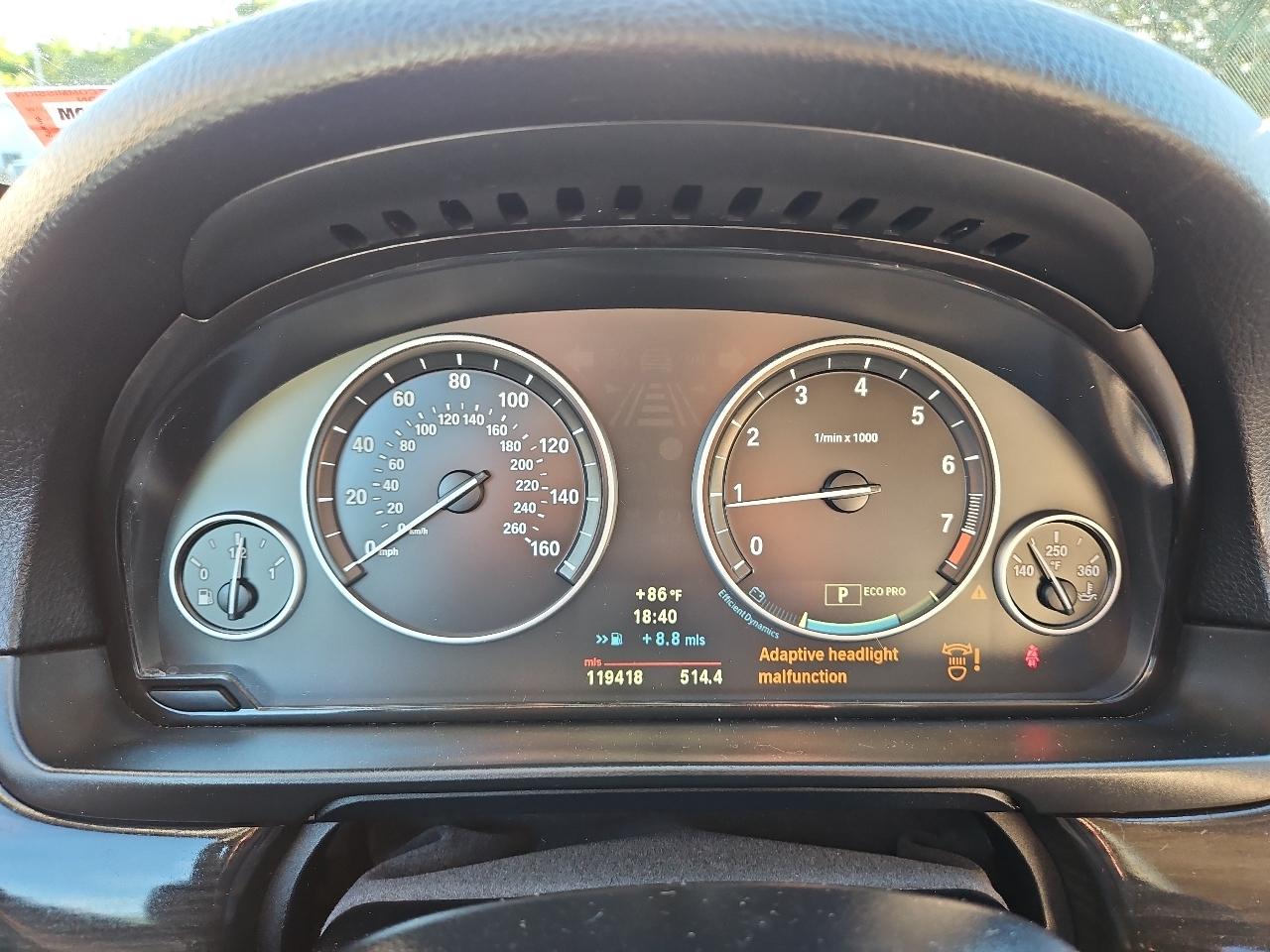 BMW 5-Series 528i xDrive 2012