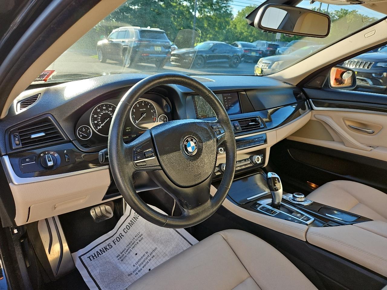 BMW 5-Series 528i xDrive 2012