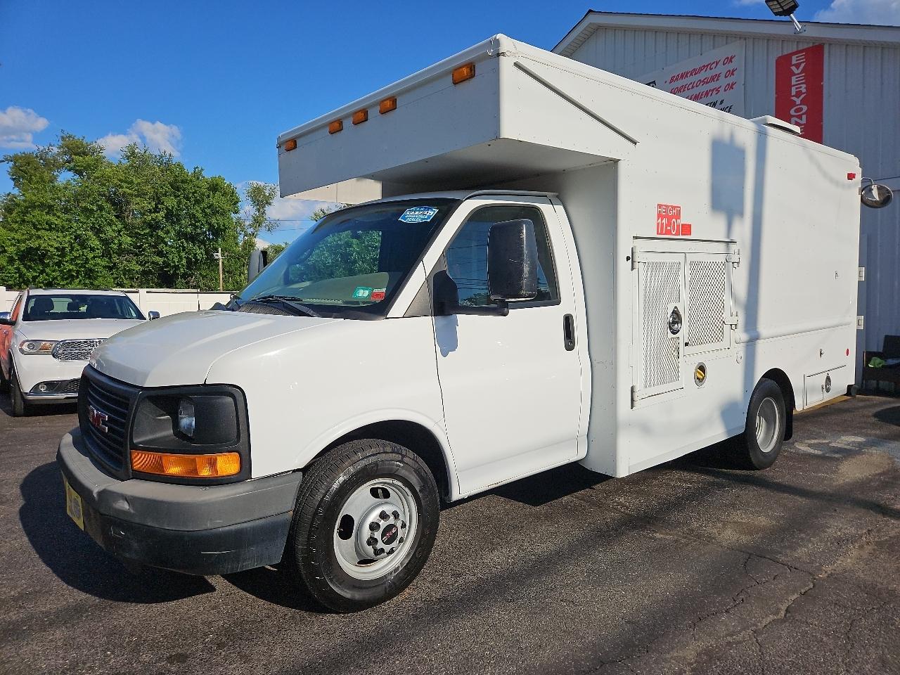 GMC Savana G3500 2009