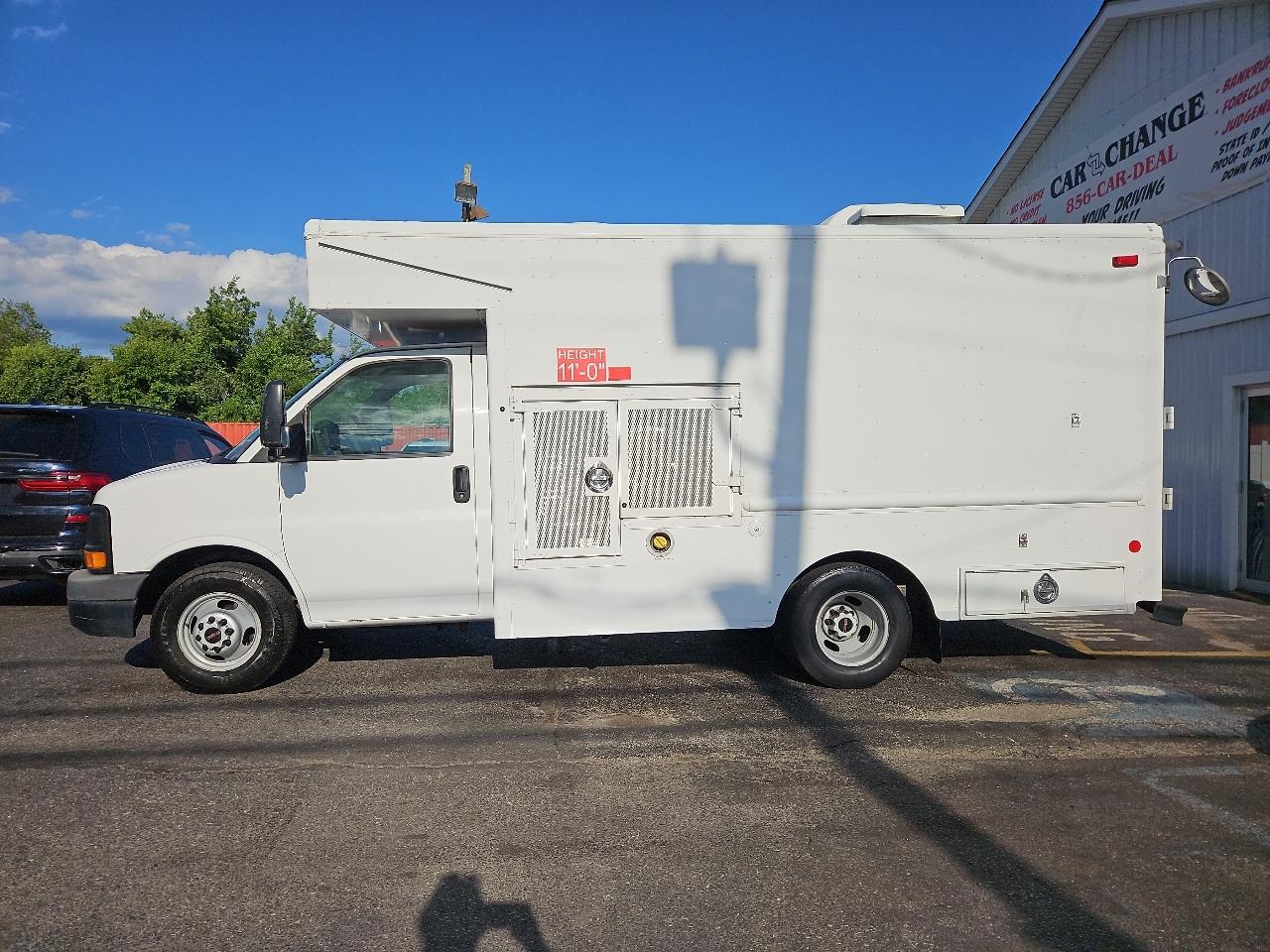 GMC Savana G3500 2009